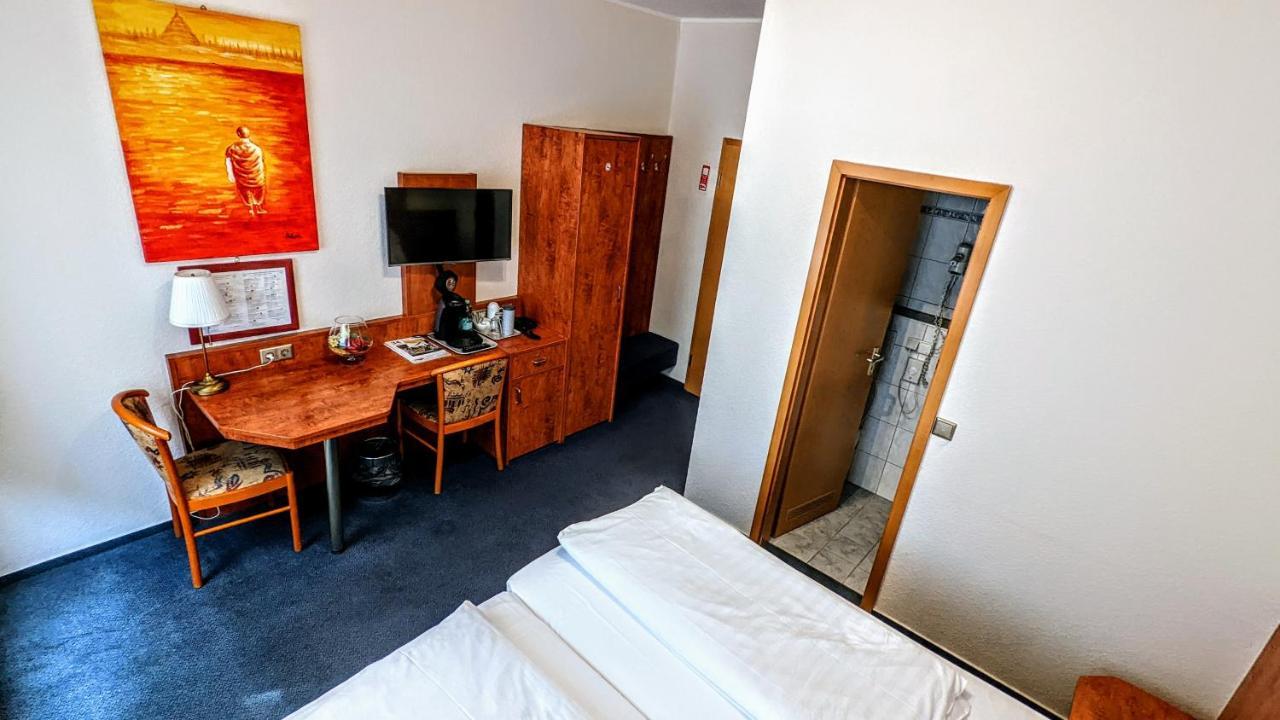 קאסל Hotel Am Rathaus מראה חיצוני תמונה