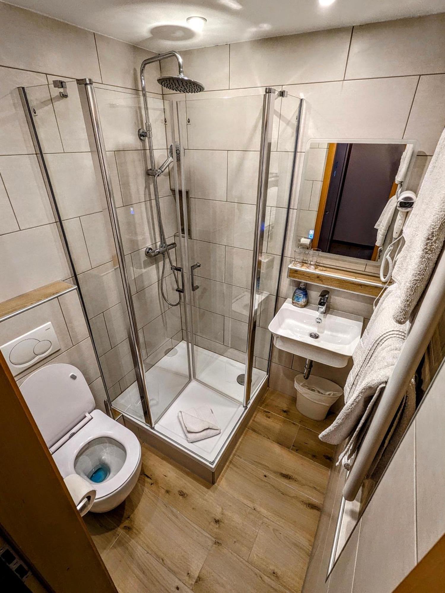 קאסל Hotel Am Rathaus מראה חיצוני תמונה