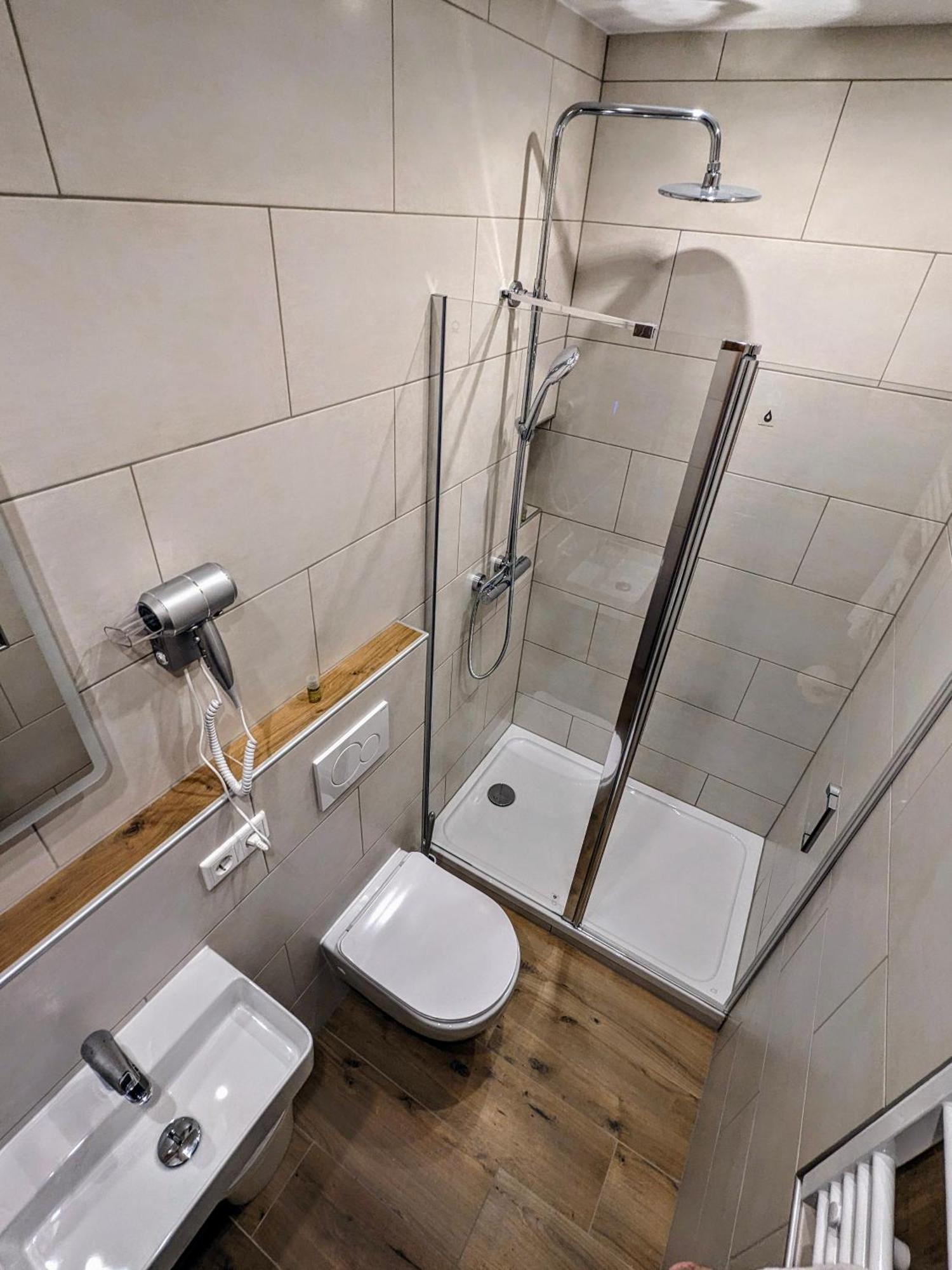 קאסל Hotel Am Rathaus מראה חיצוני תמונה