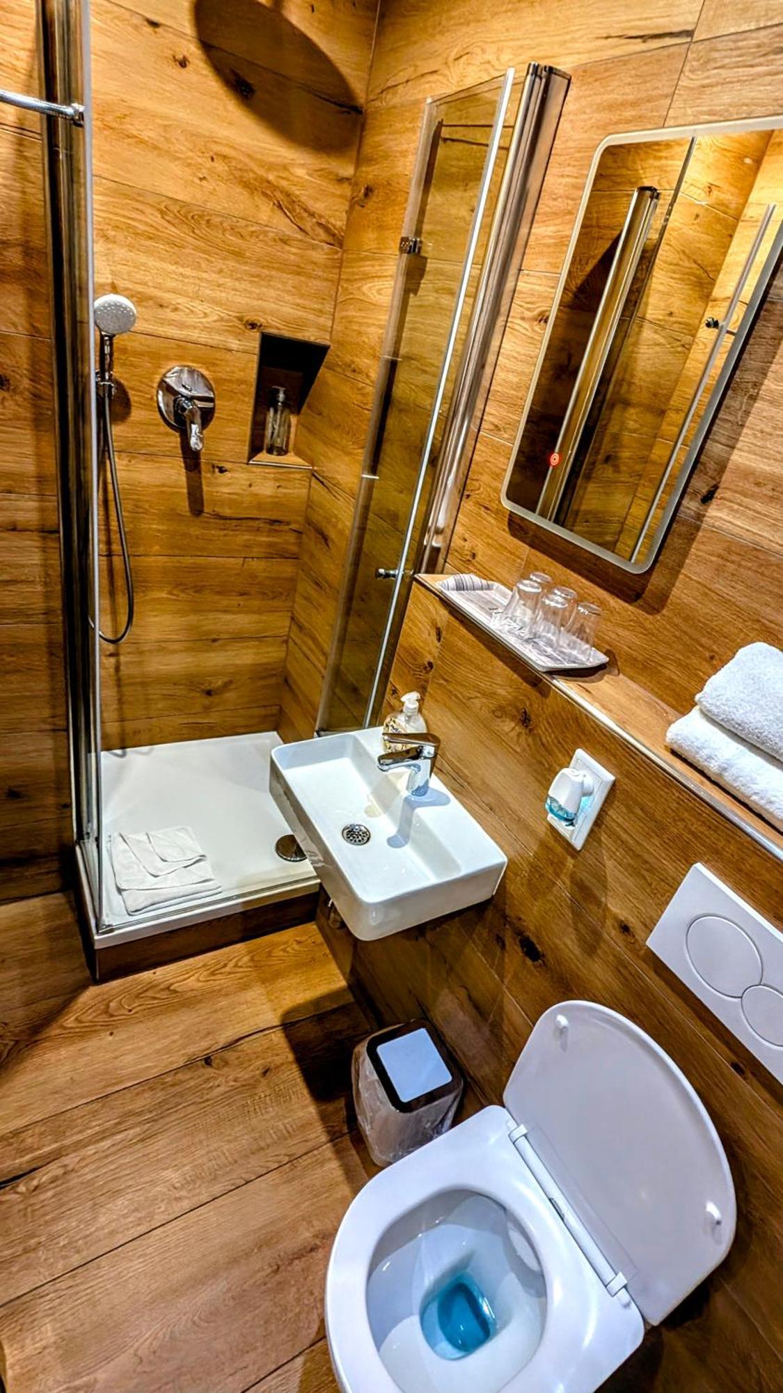 קאסל Hotel Am Rathaus מראה חיצוני תמונה