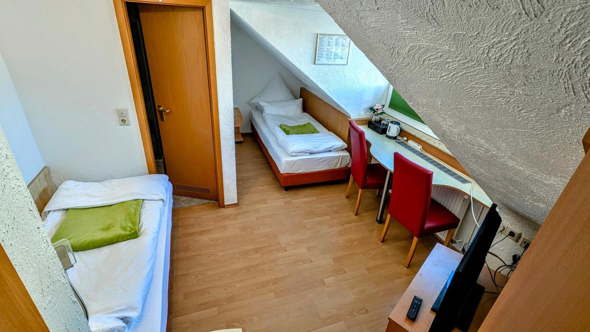 קאסל Hotel Am Rathaus מראה חיצוני תמונה